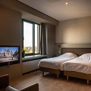 Hotel Castelnou